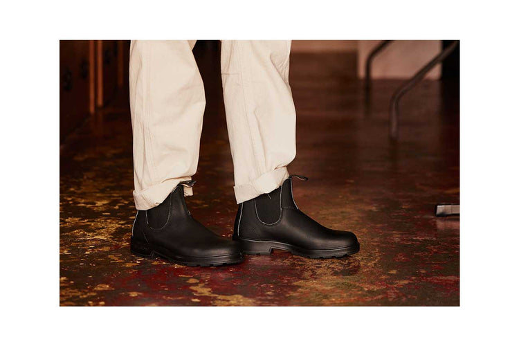 Buy #510 Black Leather Chelsea Boots | Blundstone Official | IE