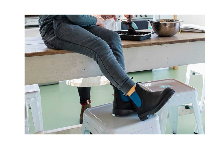 Buy #580 Black/Blue Chelsea Boots | Blundstone Official | IE Buy #580 Black/Blue Chelsea Boots | Blundstone Official | IE
